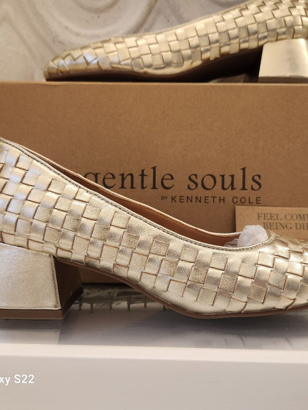 Gentle Souls Soft Gold "Lancine" Woven Block Heels. NIB. Size 7.5
